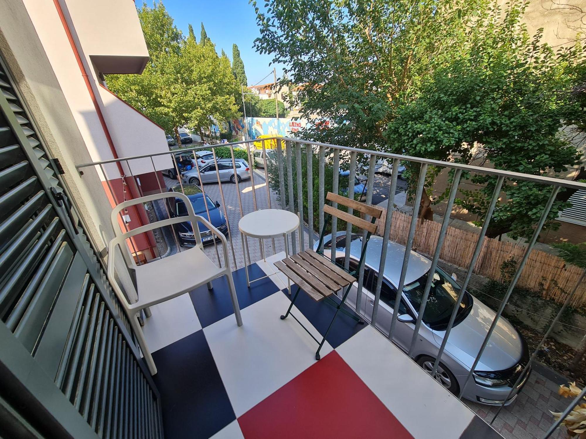 SUBTUB Hostel Makarska Exteriör bild